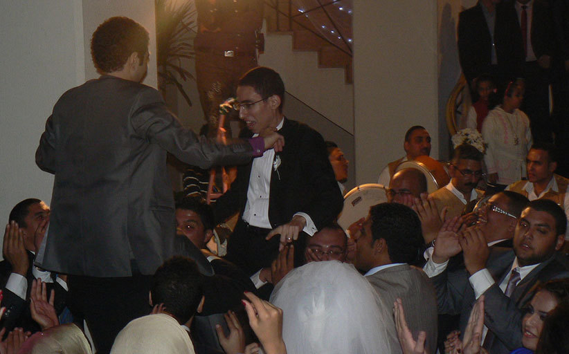 ٦ فقرات محفوظة في الأفراح المصرية