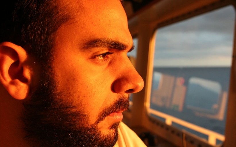 رسالة من مصري ندمان عالسفر